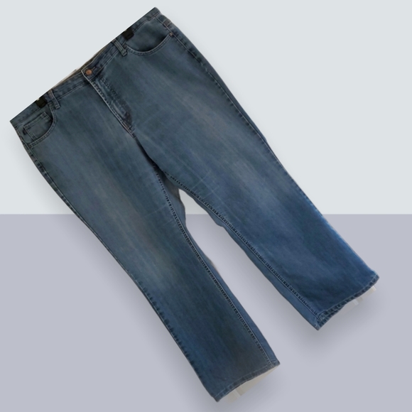 Bandolino Bootcut Jeans 30" Inseam Aria 20W - Picture 2 of 5